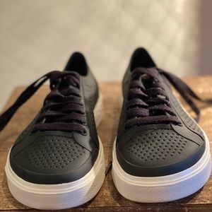 Black Croc Tennis Shoes